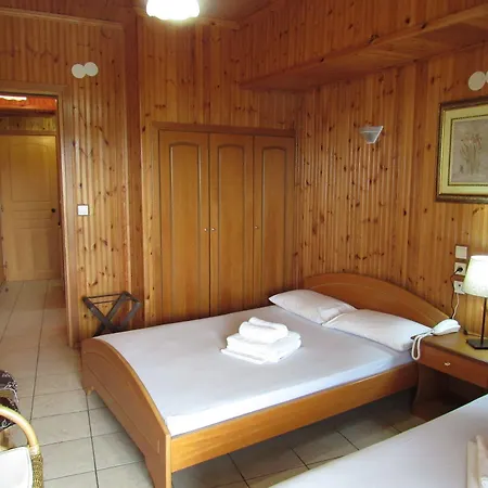 Balogiannis فندق باراليا بانتالييمونوس