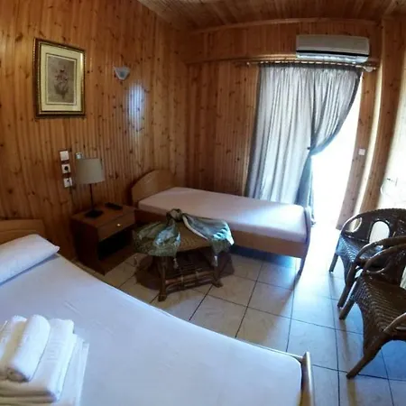 Balogiannis فندق باراليا بانتالييمونوس